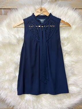 Like New {Maeve · Anthro} Navy Blue Sleeveless Laser Cut Luca Sash Top | 2 ⋅ XS